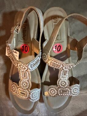 NWT Inblu Beaded T-Strap Sandals -Wedge Sandal Metallic Gold EU 41 Size 10